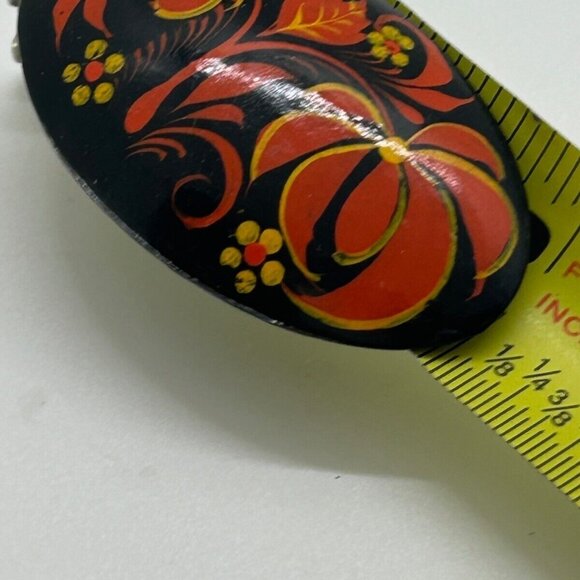 Vintage Hand-Painted Floral Black & Red Wooden Brooch Pin - Picture 10 of 11